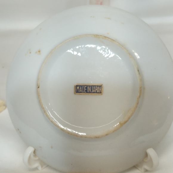 VINTAGE miniature saucer collection of 5 saucers. - Picture 9 of 11